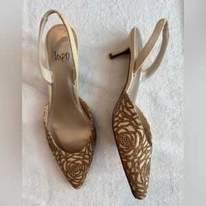 Impo Kitten Heels Canvas/Linen with Cork Overlay Design Womens 9.5 *Never worn